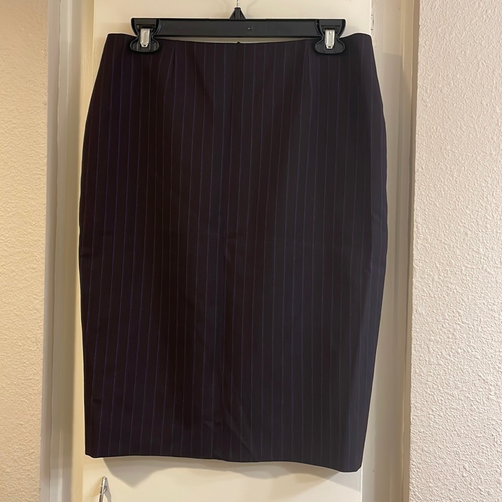 Escada pencil skirt size 36 brown with purple pin stripes